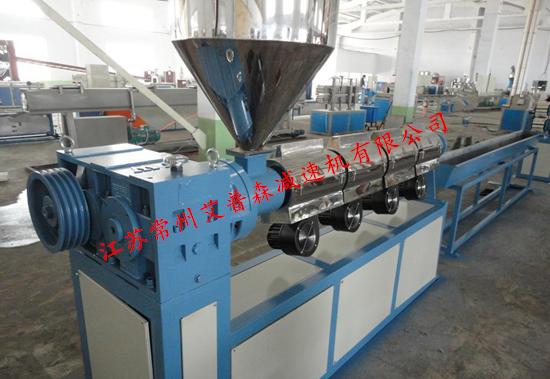 ZLYJ減速機應用于塑料擠出機械